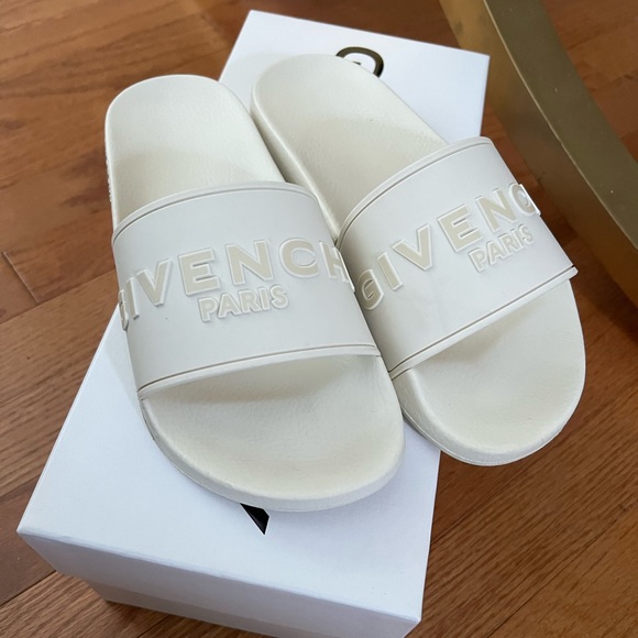 Givenchy Slides 37.5 - Picture 5 of 8